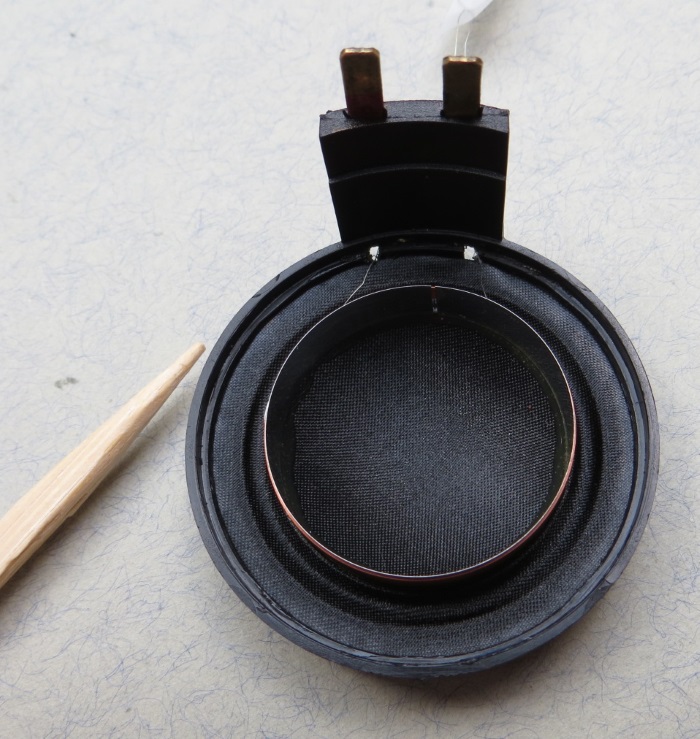 B&W CDM1 (ZZ9989 / ZZ09989) tweeter repair: tweeter diaphragm glued to the frame
