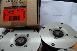 Speaker repair: piece of foam, flat