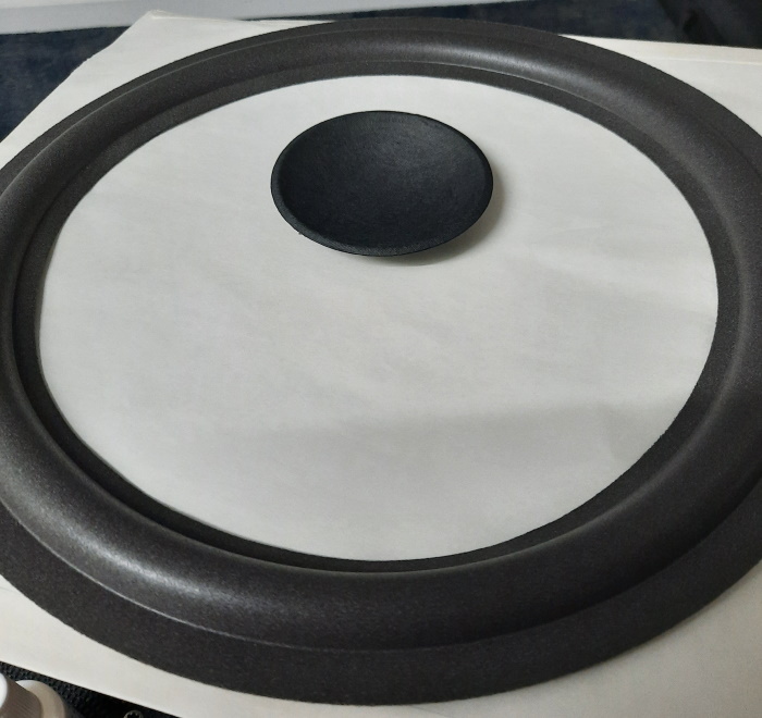 rel q100e subwoofer